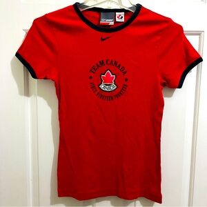 Women BAUER NIKE TEAM CANADA HOCKEY T-SHIRT sz Small red/black trim short sleeve